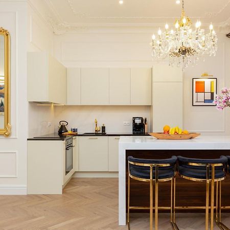 Royal Apartment Kopernika By Renters Prestige Varsovie Extérieur photo