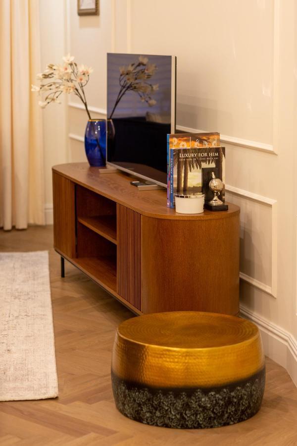 Royal Apartment Kopernika By Renters Prestige Varsovie Extérieur photo