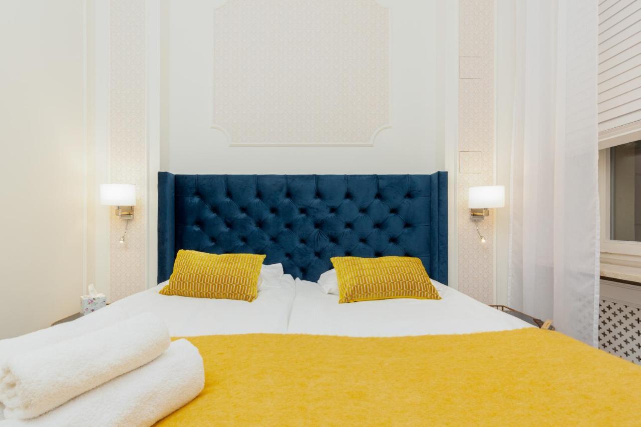 Royal Apartment Kopernika By Renters Prestige Varsovie Extérieur photo
